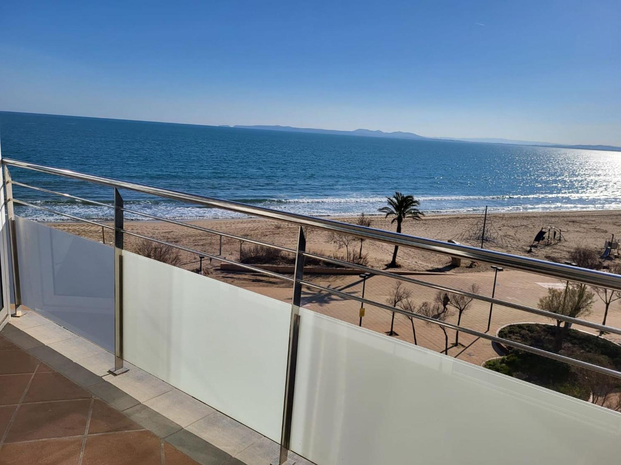 Apartamento Primera Linea Roses Con Vistas Al Mar Av-09 Dış mekan fotoğraf